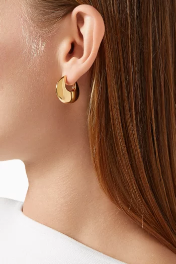 Sculptural Pebble Earrings in 18kt Gold-plated Brass