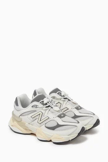 9060 Lace-up Sneakers