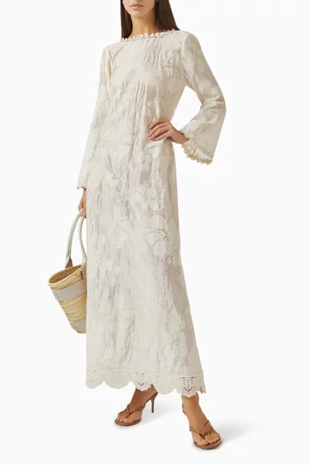 فستان سيلين طويل بتطريزات زهور