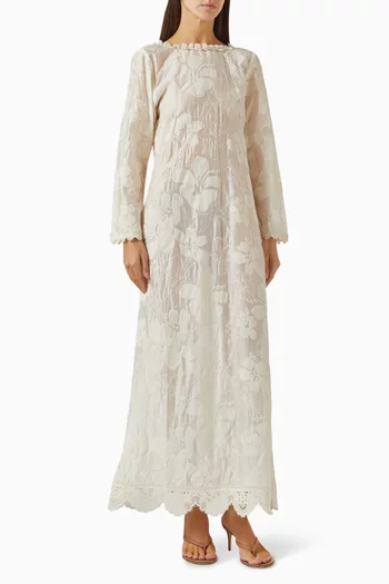 فستان سيلين طويل بتطريزات زهور