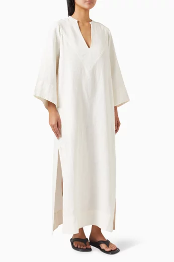 فستان طويل بنمط قفطان كتان