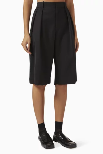 Low-rise Shorts in Virgin Wool