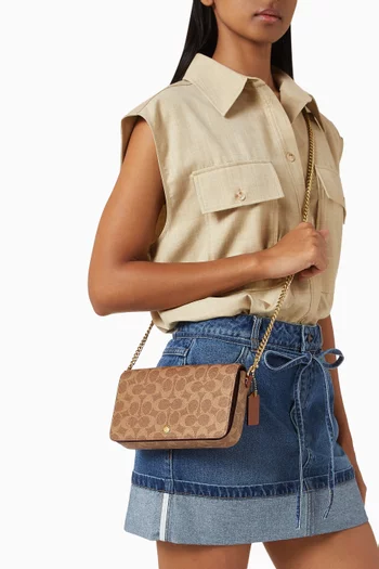 حقيبة كروس ميلا جاكار بشعار الماركة