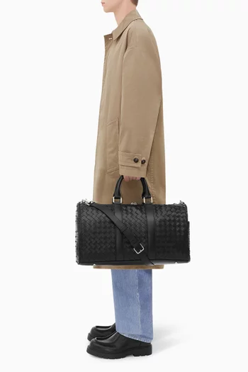 Medium Classic Duffle Bag in Intrecciato Leather