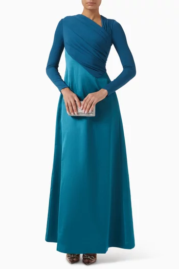 فستان طويل بدرابيه