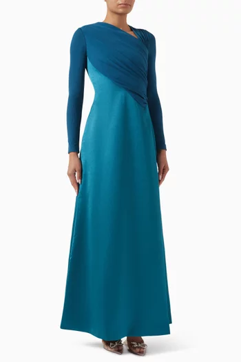 فستان طويل بدرابيه