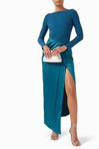 فستان طويل بدرابيه