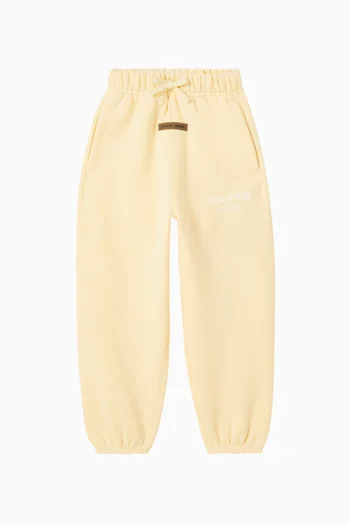 بنطال رياضي كلاسيكي بشعار الماركة