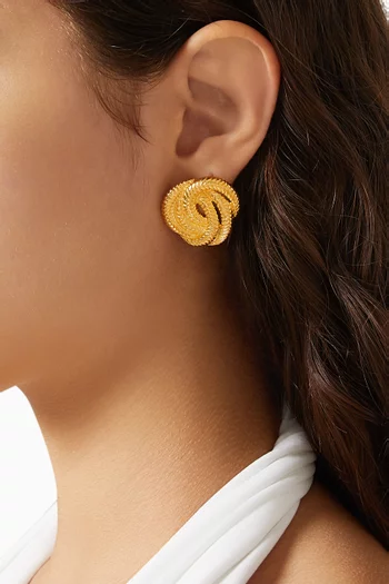 أقراط إلينا بتصميم عقدة نحاس مطلي ذهب عيار 18