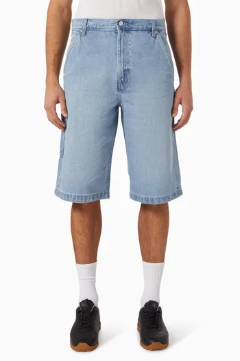 شورت كاربنتر بتصميم مستوحى من التسعينيات دينم