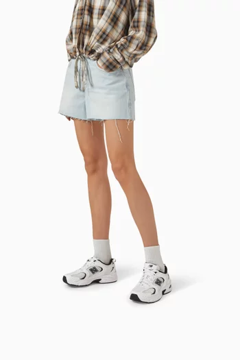 Unisex 530 Sneakers in Mesh