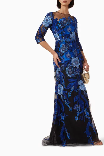 فستان سهرة بتطريزات زهور تول