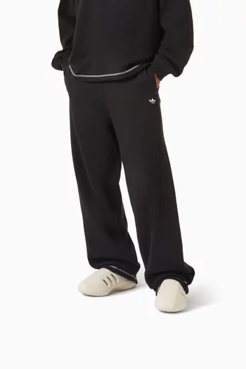 حذاء مفتوح من الخلف إلنفينيتي أديفوم