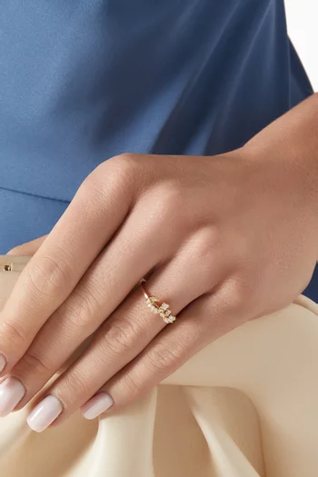 Oula XS Arabic Letter 'Seen' Diamond Ring in 18kt Gold