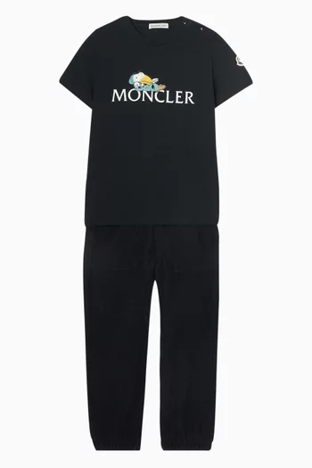 تي شيرت بنقشة بشعار الماركة