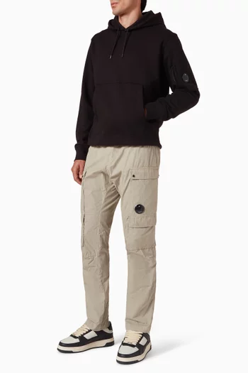 كنزة بغطاء رأس صوف