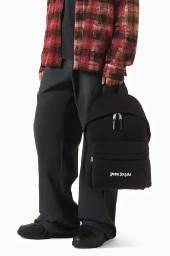 حقيبة ظهر بشعار الماركة قنب