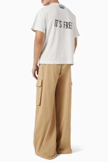 تي شيرت بطبعة