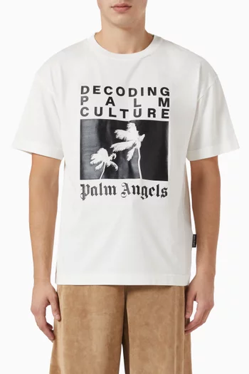 تي شيرت بطبعة