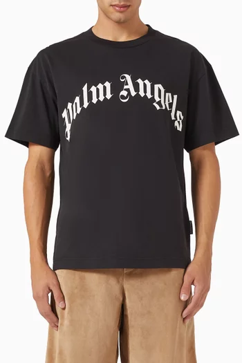 تي شيرت بشعار الماركة المقوس قطن