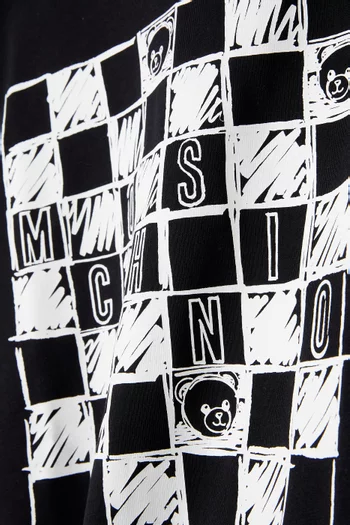 تي شيرت بطبعة شطرنج وشعار الماركة قطن