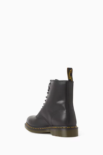 بوت 1460 بأربطة جلد ناعم