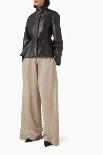 جاكيت بحافة على شكل جرس جلد ماعز بلون باهت