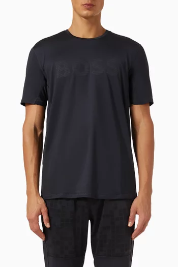 تي شيرت اكتيف بقصة ضيقة