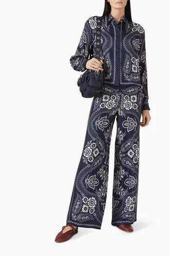 قميص بنقشة ستان