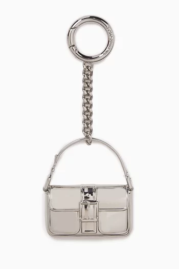 حلية على شكل حقيبة كولبي