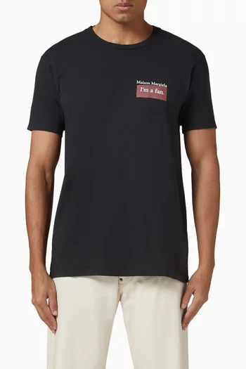 تي شيرت برقعة شعار الماركة قطن