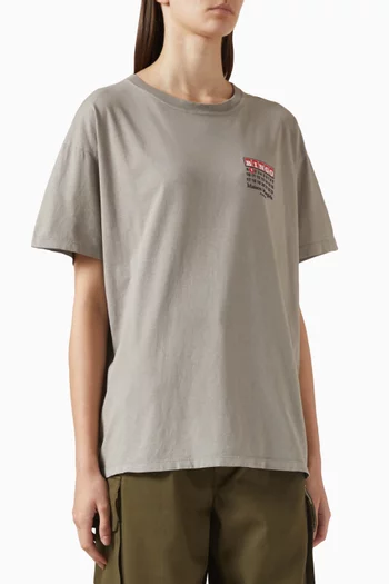 تي شيرت بطبعة شعار الماركة قطن