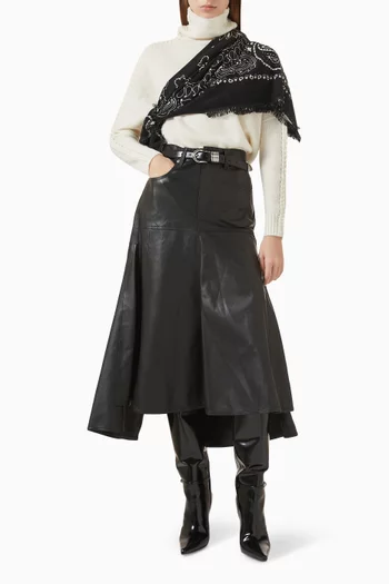 سترة تيا بياقة عالية كشمير