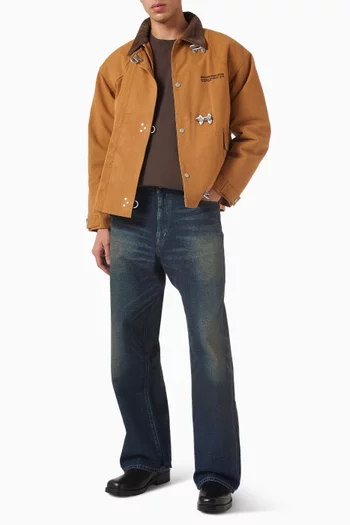 بنطال دي بي بساقين واسعتين دينم باهت