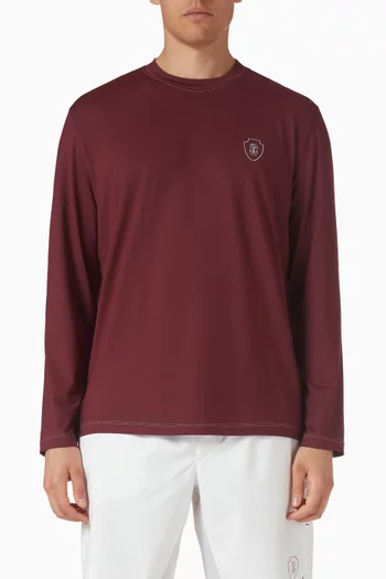 تي شيرت مطرز بشعار الماركة