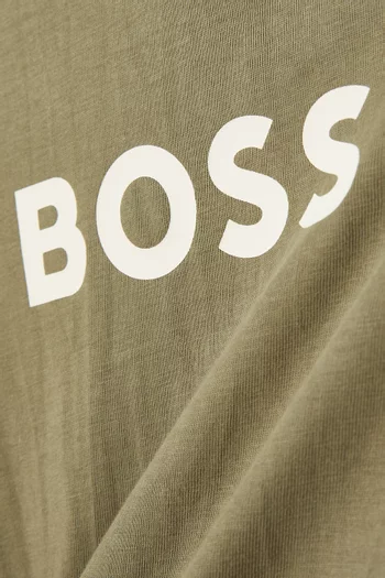 تي شيرت بشعار الماركة قطن