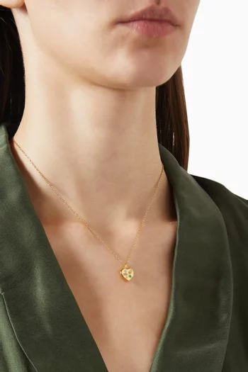 قلادة سيلف لوف كلوب بدلاية نحاس بلون ذهبي