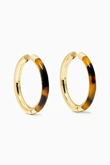 أقراط دائرية بتصميم متداخل راتنج ونحاس بلون ذهبي