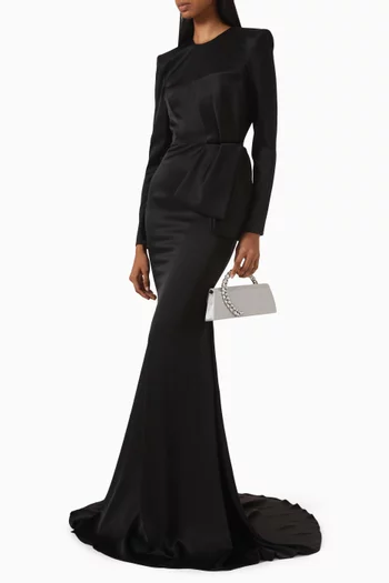 فستان سهرة بعقدة ستان كريب