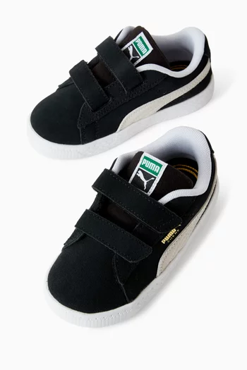 Classic Sneakers in Suede