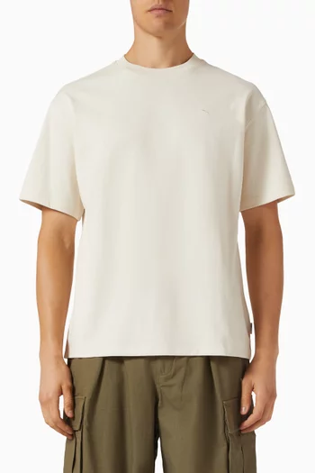 تي شيرت قطن من مجموعة ام ام كيو