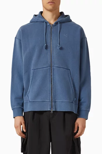 كنزة بغطاء رأس وسحّاب فرنش تيري من مجموعة ام ام كيو