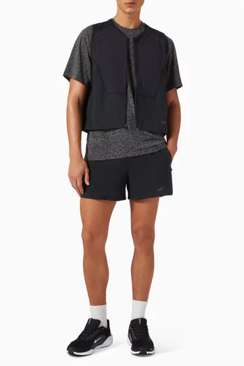 شورت للجري بتقنية Dri-FIT ADV سيرساكر