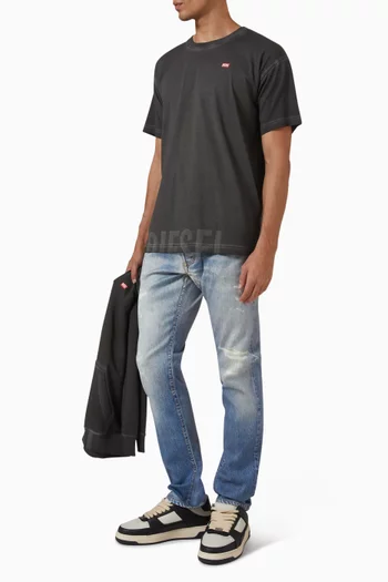 تي شيرت بفتحة رقبة مستديرة قطن