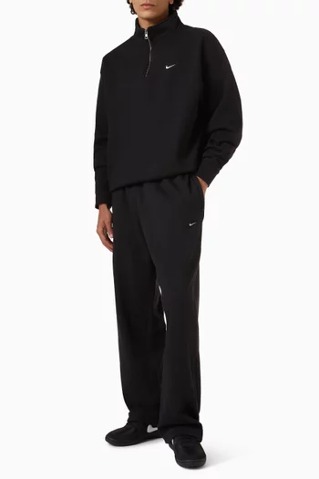 Solo Swoosh Open-hem Pants in Fleece
