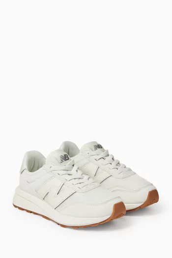 370 Sneakers in Mesh & Suede