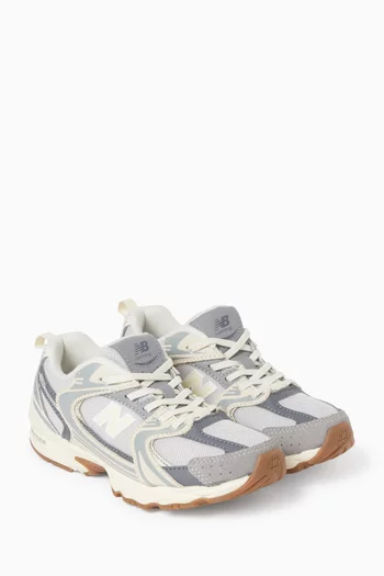 530 Sneakers in Mesh
