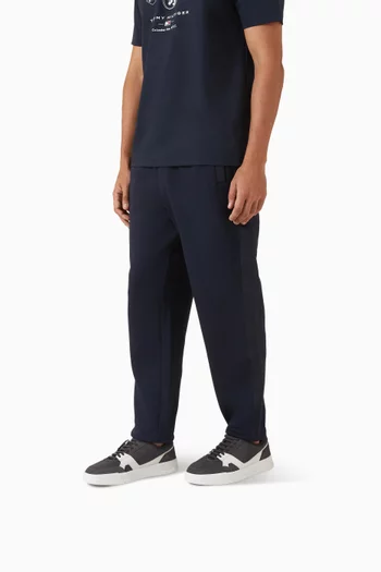 سنيكرز كورت بملمس متباين شمواه