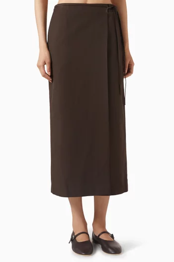 تنورة طويلة بتصميم ملفوف