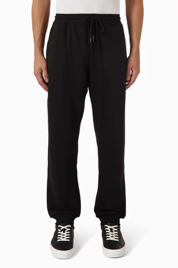 بنطال رياضي بشعار الماركة